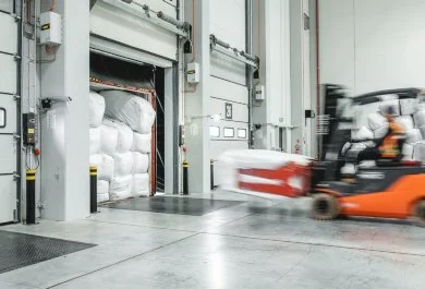 Hurtownia sortowania odzieży używanej A&E Clothing Poland