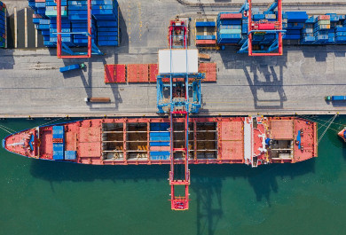 Incoterms in the used clothing trade - FOB, CIF, CFR, and DAP explained and who carries the risk